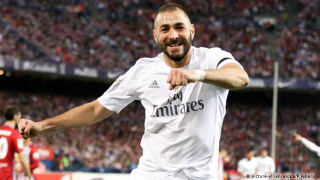 أول تعليق من بنزيما على تأهل ريال مدريد في دوري الأبطال