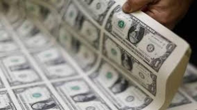 الدولار أكبر خاسر في 2020.. وتوقعات بالهبوط خلال العام المقبل