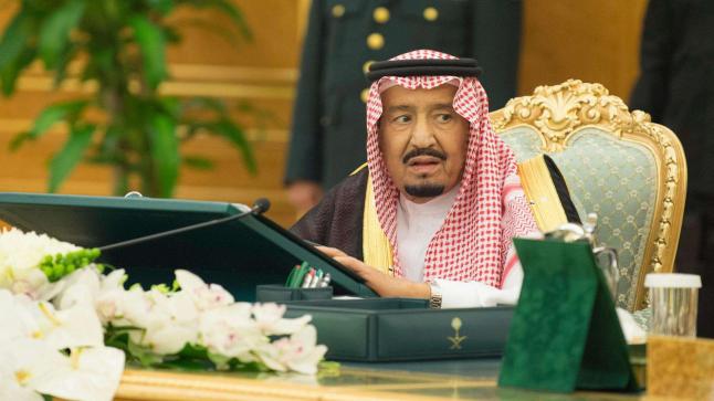 الملك سلمان يعزي أمير الكويت والشعب الكويتي في وفاة الشيخ ناصر بن فهد صباح