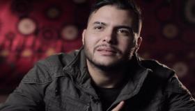 محمود العسيلي يهاجم أمير عيد بسبب “دنيا جديدة”: “ينفع أروح اصور أغنية مش بتاعتي؟”