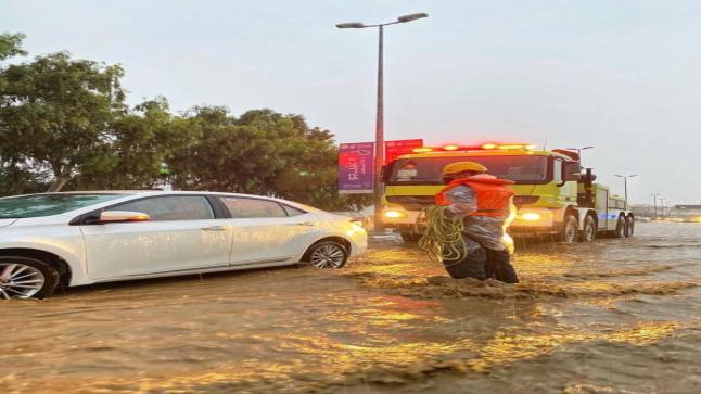 تحذيرات من تعرض 7 مناطق بالمملكة لأمطار رعدية غدا