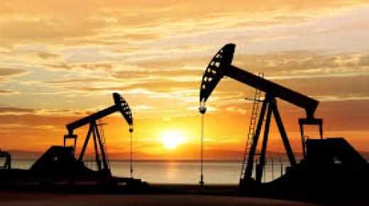 بعد الوصول لأعلى مستوى.. تراجعت أسعار النفط