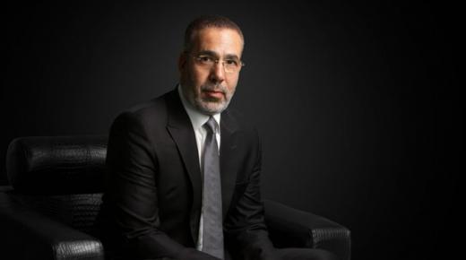 مدحت العدل: “معندناش إبداع في السينما .. ولو بقيت رئيس الزمالك هتوقف عن الكتابة”